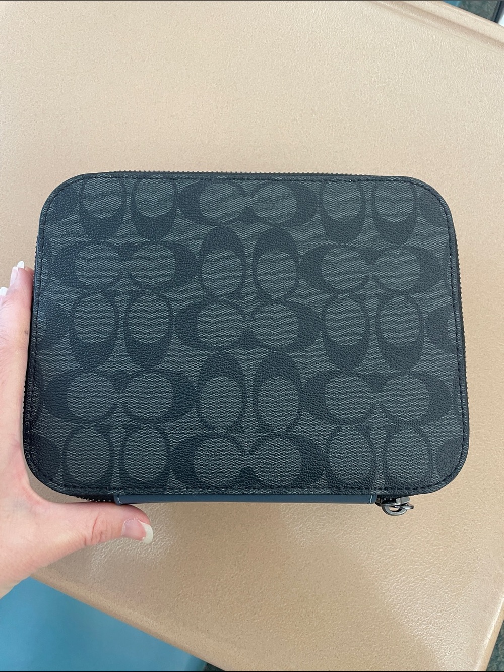 New Coach charcoal Signature accessories Zip Pouch - Picture 2 of 14